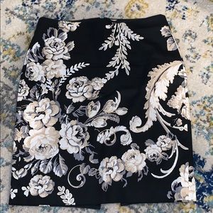 White house black market skirt, size 0.